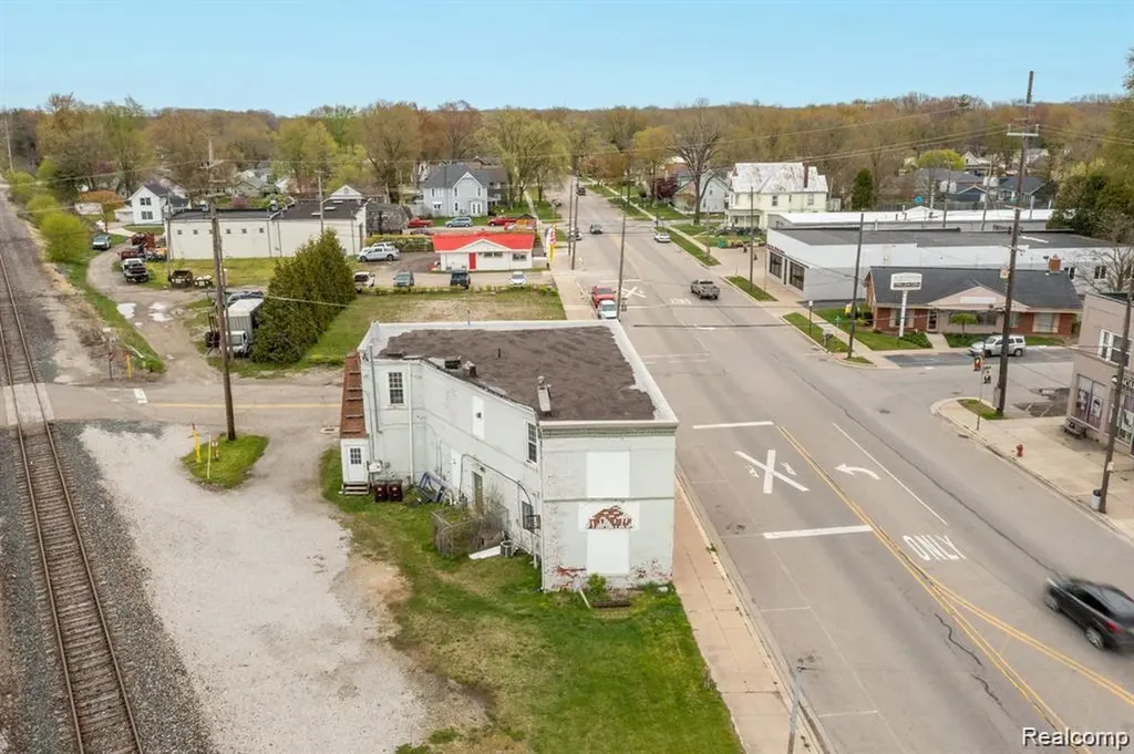 910 Monroe Street Carleton Village MI 48117