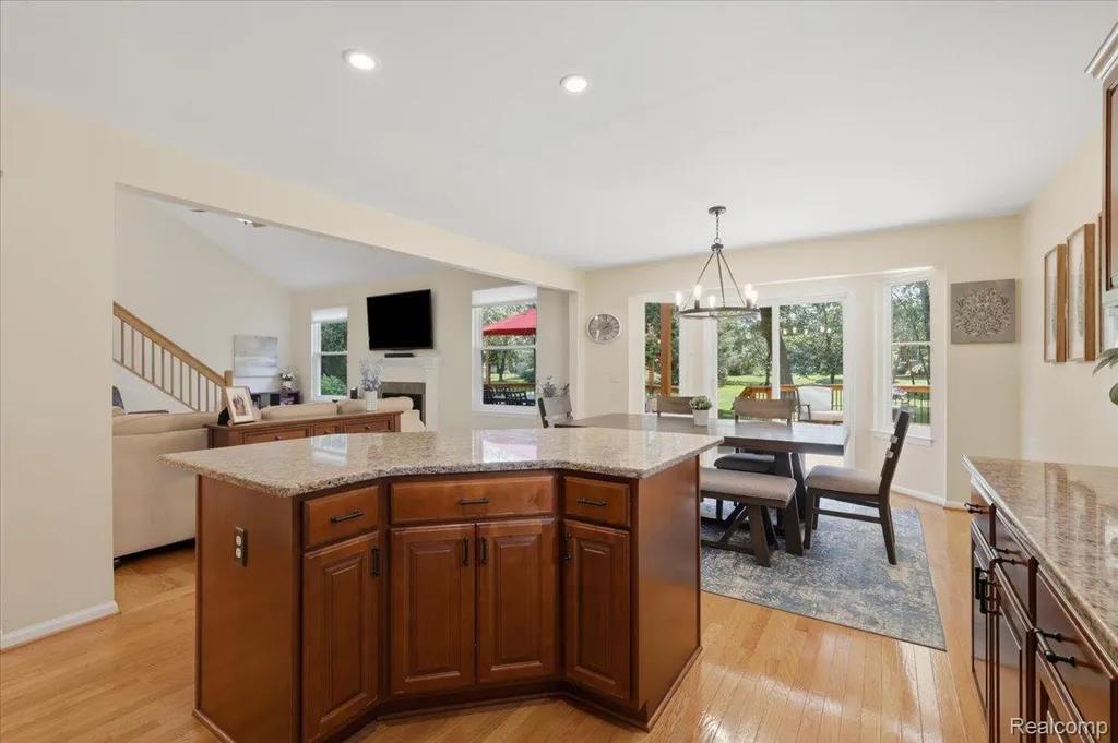 3180 Viking Drive Commerce Charter Township MI 48390