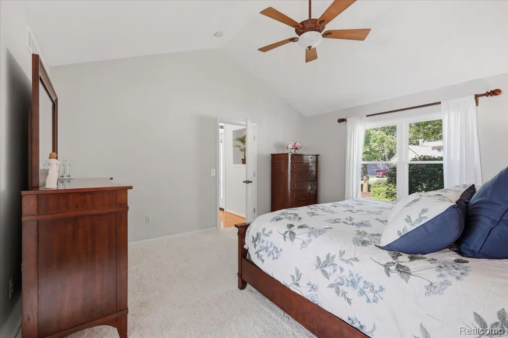 3180 Viking Drive Commerce Charter Township MI 48390