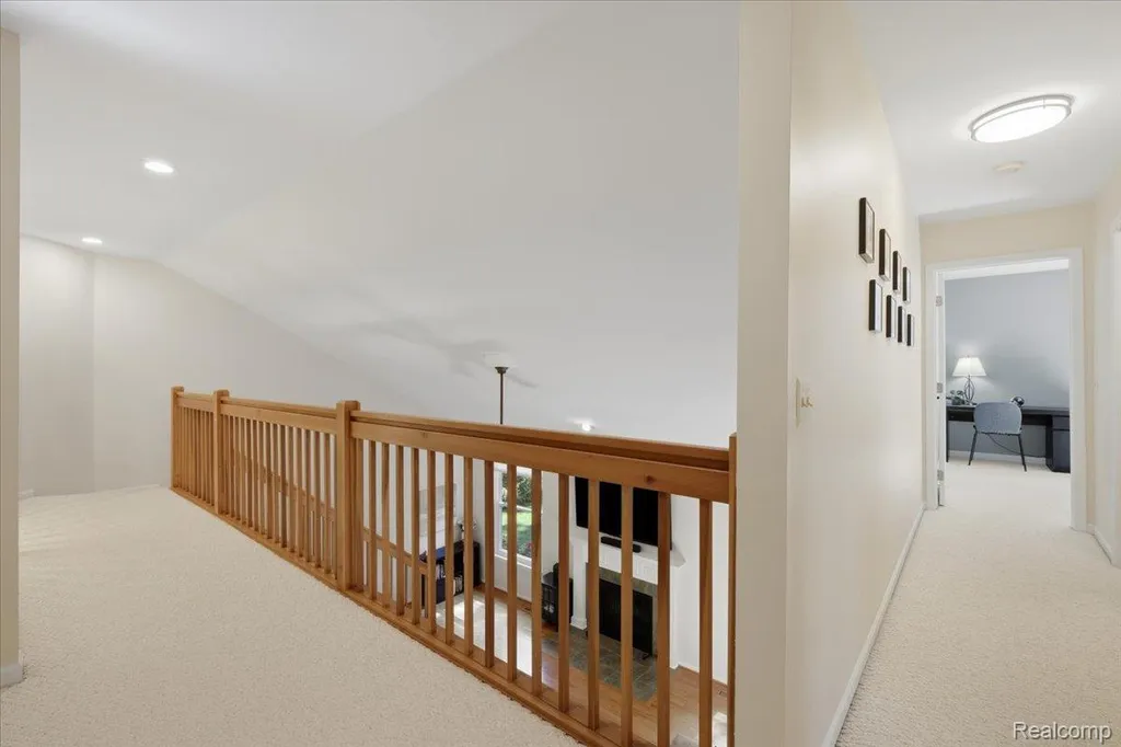 3180 Viking Drive Commerce Charter Township MI 48390