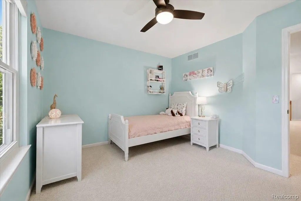 3180 Viking Drive Commerce Charter Township MI 48390