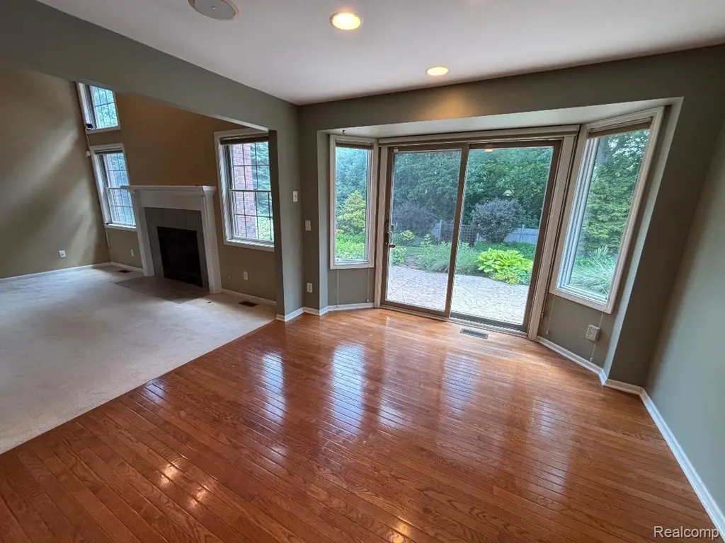 33329 Crooks Street Brownstown Charter Township MI 48173