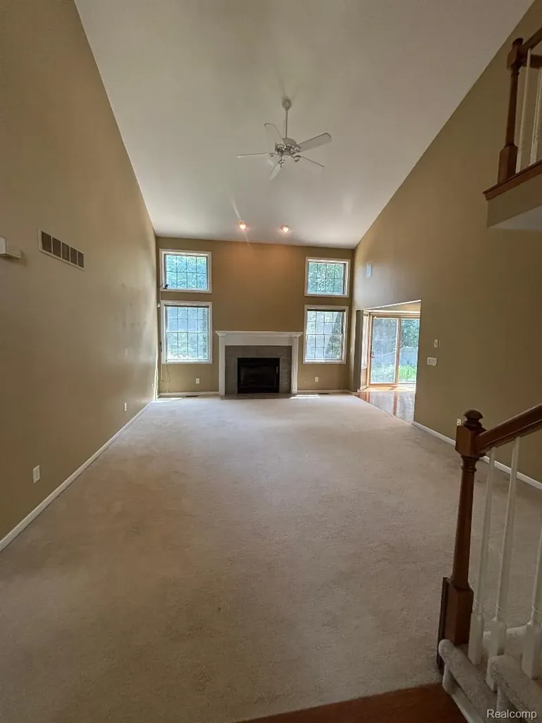 33329 Crooks Street Brownstown Charter Township MI 48173