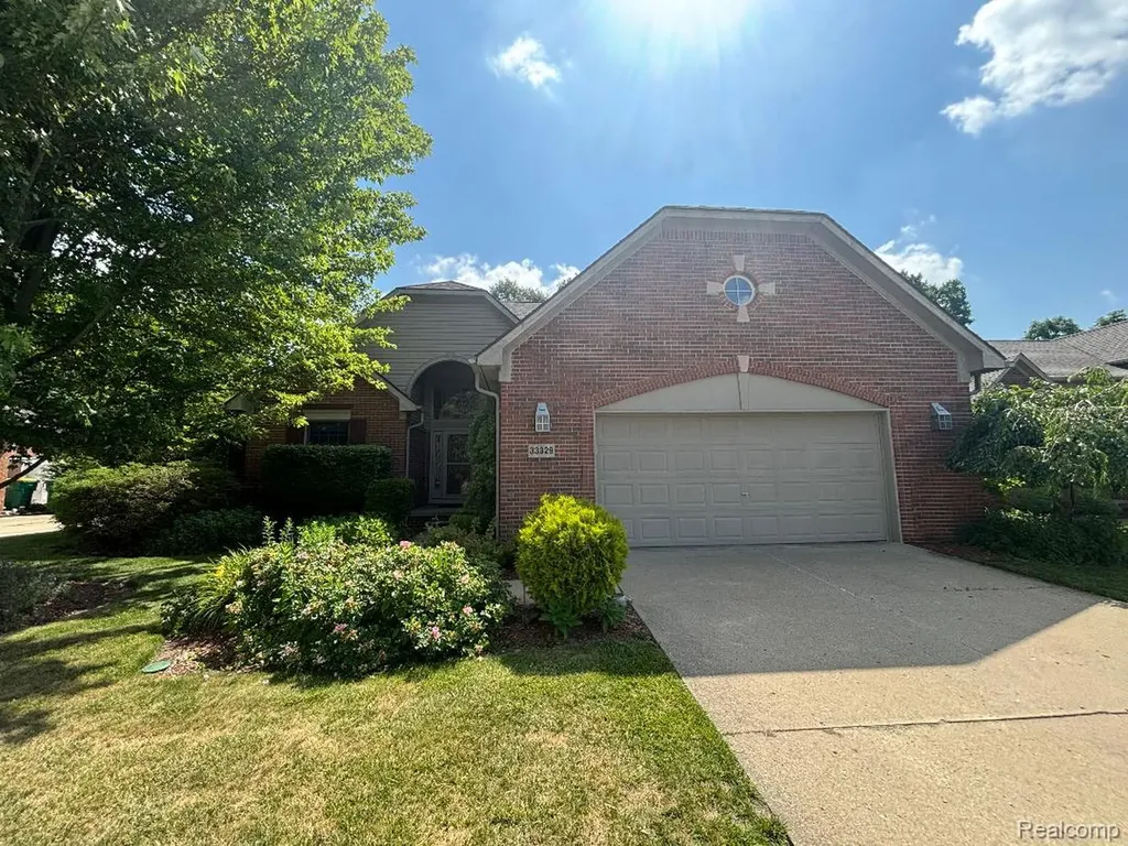 33329 Crooks Street Brownstown Charter Township MI 48173