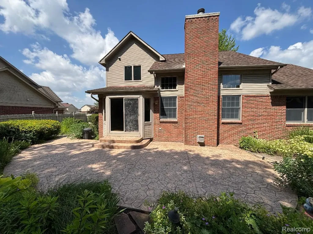 33329 Crooks Street Brownstown Charter Township MI 48173
