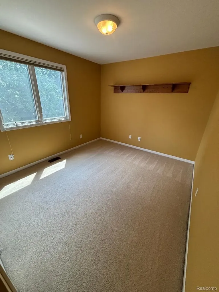 33329 Crooks Street Brownstown Charter Township MI 48173