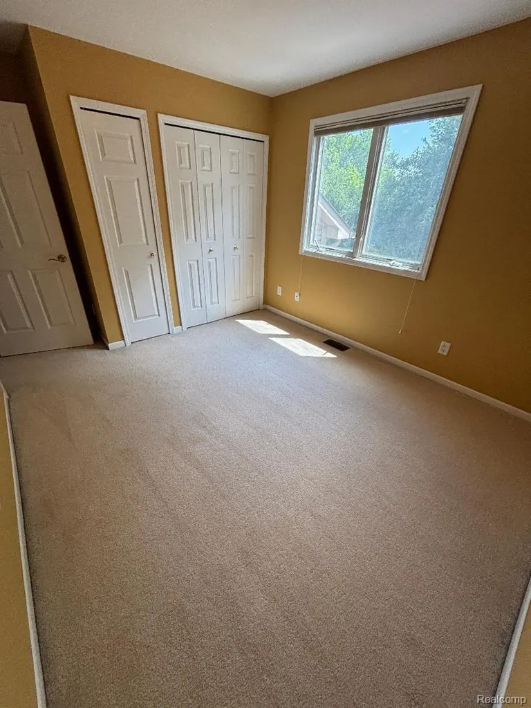 33329 Crooks Street Brownstown Charter Township MI 48173