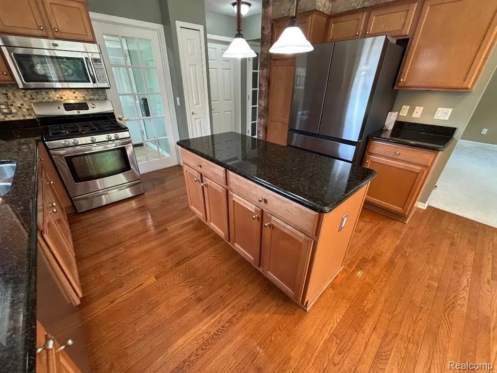 33329 Crooks Street Brownstown Charter Township MI 48173