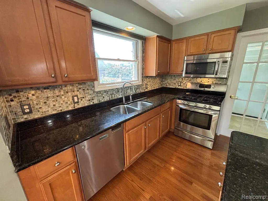 33329 Crooks Street Brownstown Charter Township MI 48173