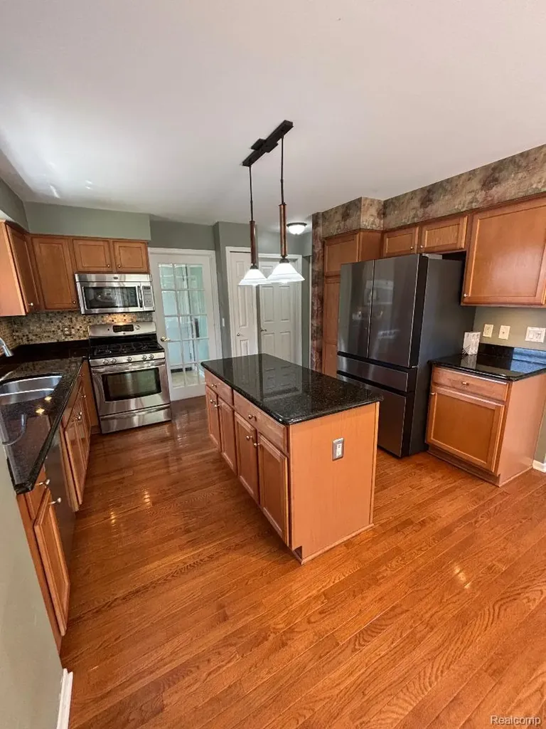 33329 Crooks Street Brownstown Charter Township MI 48173