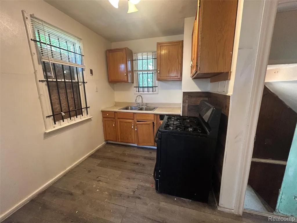 13067 Wade Street Detroit City MI 48213