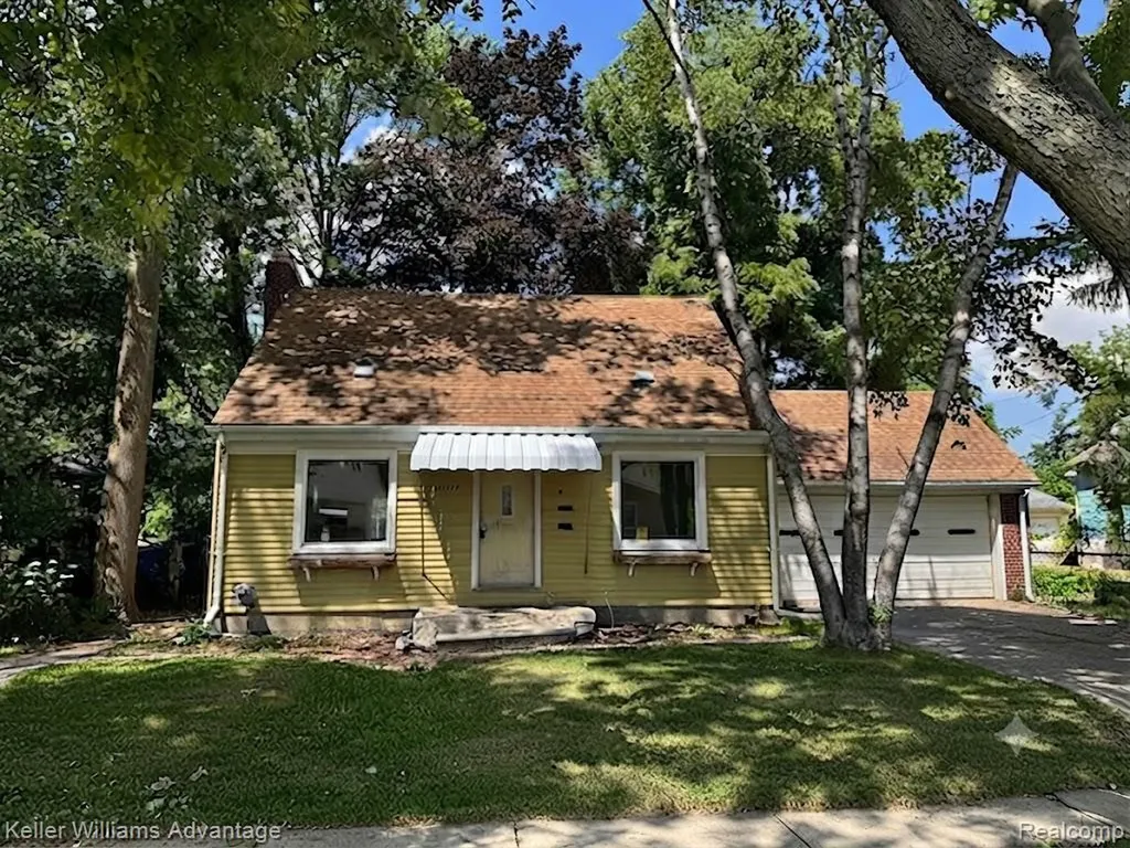 23037 Rausch Avenue Eastpointe City MI 48021