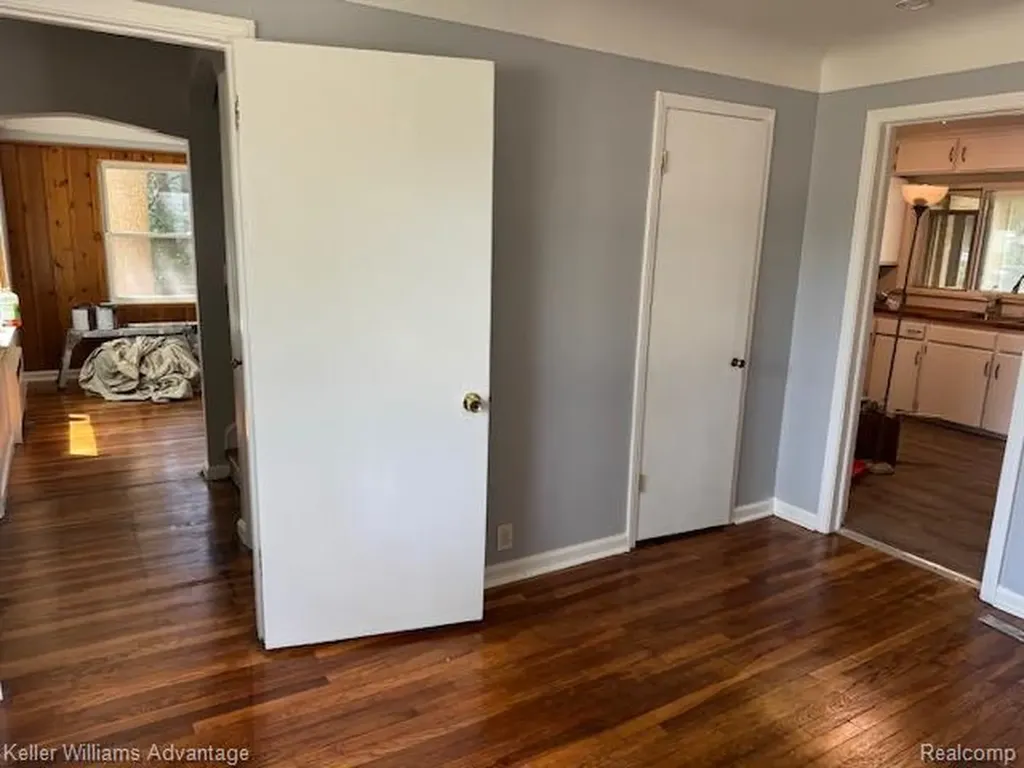 23037 Rausch Avenue Eastpointe City MI 48021
