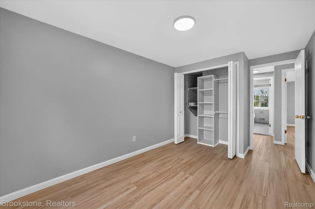 39795 Waldorf Drive Clinton Charter Township MI 48038
