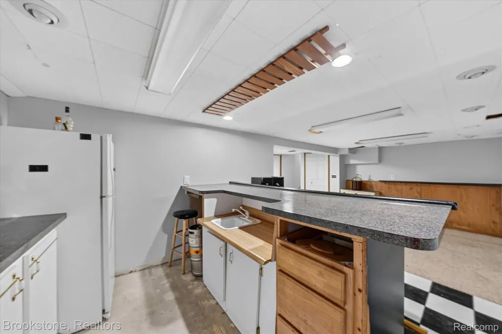 39795 Waldorf Drive Clinton Charter Township MI 48038