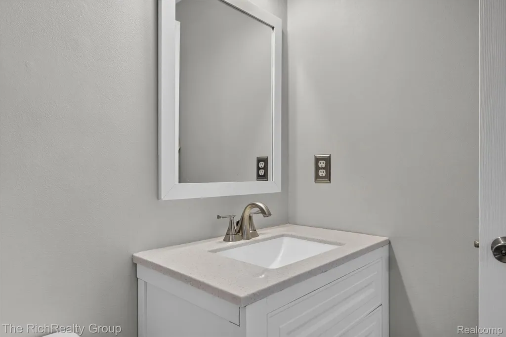29252 Hunter Brownstown Charter Township MI 48183