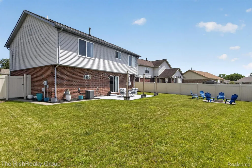 29252 Hunter Brownstown Charter Township MI 48183