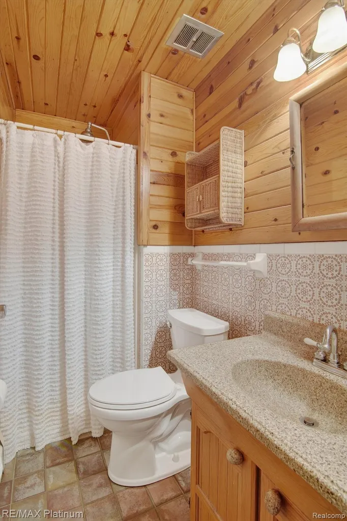 13365 N Territorial Road Dexter Township MI 48137