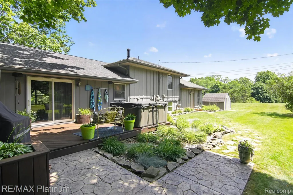 13365 N Territorial Road Dexter Township MI 48137