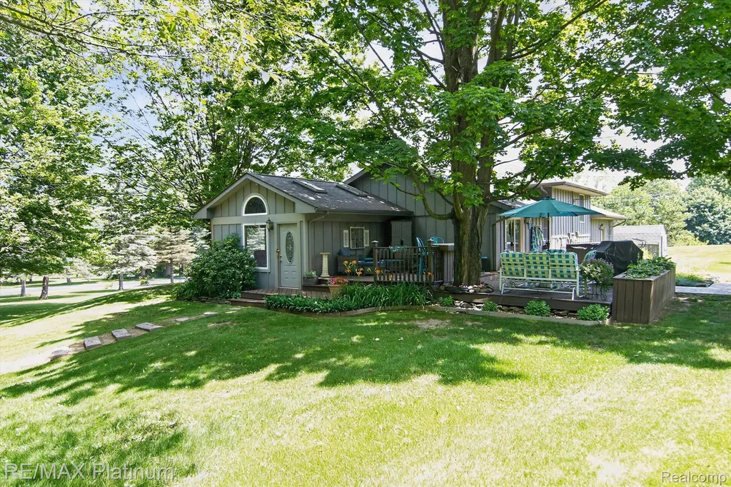 13365 N Territorial Road Dexter Township MI 48137