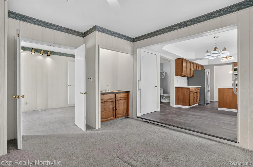 7565 Embassy Drive Canton Charter Township MI 48187