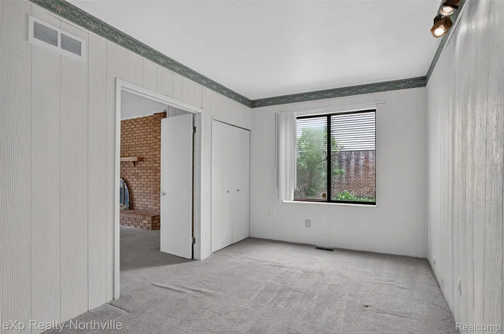 7565 Embassy Drive Canton Charter Township MI 48187
