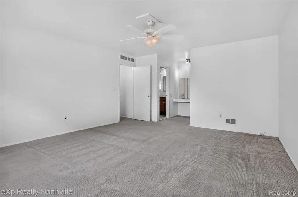 7565 Embassy Drive Canton Charter Township MI 48187
