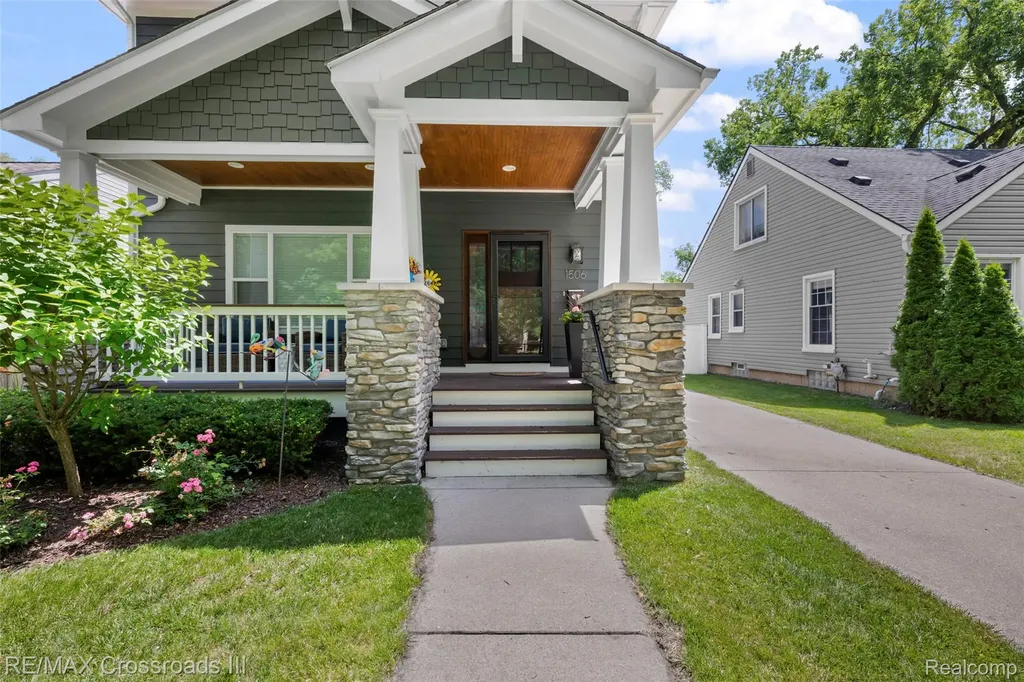 1506 N Altadena Avenue Royal Oak City MI 48067