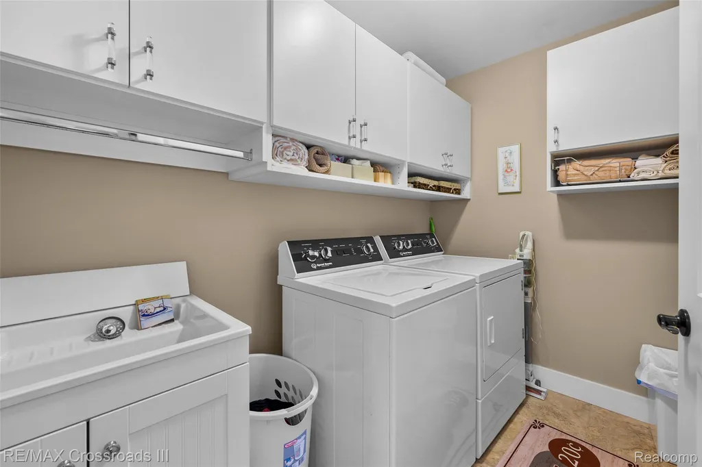 1506 N Altadena Avenue Royal Oak City MI 48067