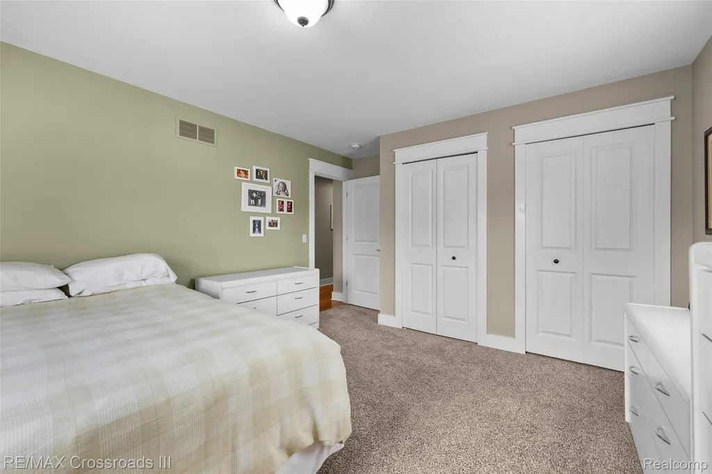 1506 N Altadena Avenue Royal Oak City MI 48067