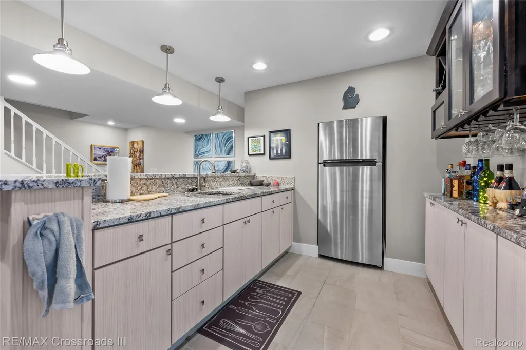 1506 N Altadena Avenue Royal Oak City MI 48067