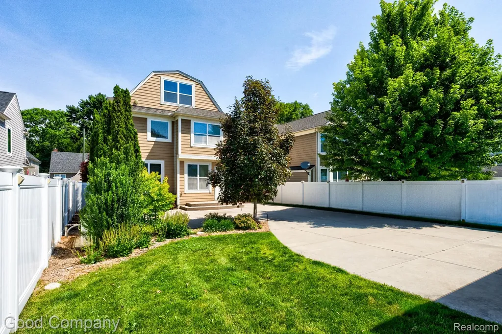 820 Baldwin Avenue Royal Oak City MI 48067