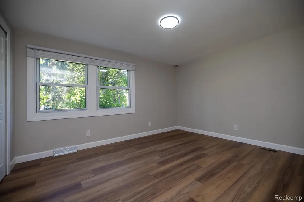 9650 Cooley Lake Road White Lake Charter Township MI 48386