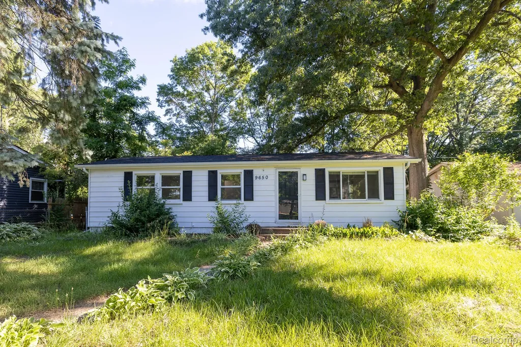 9650 Cooley Lake Road White Lake Charter Township MI 48386