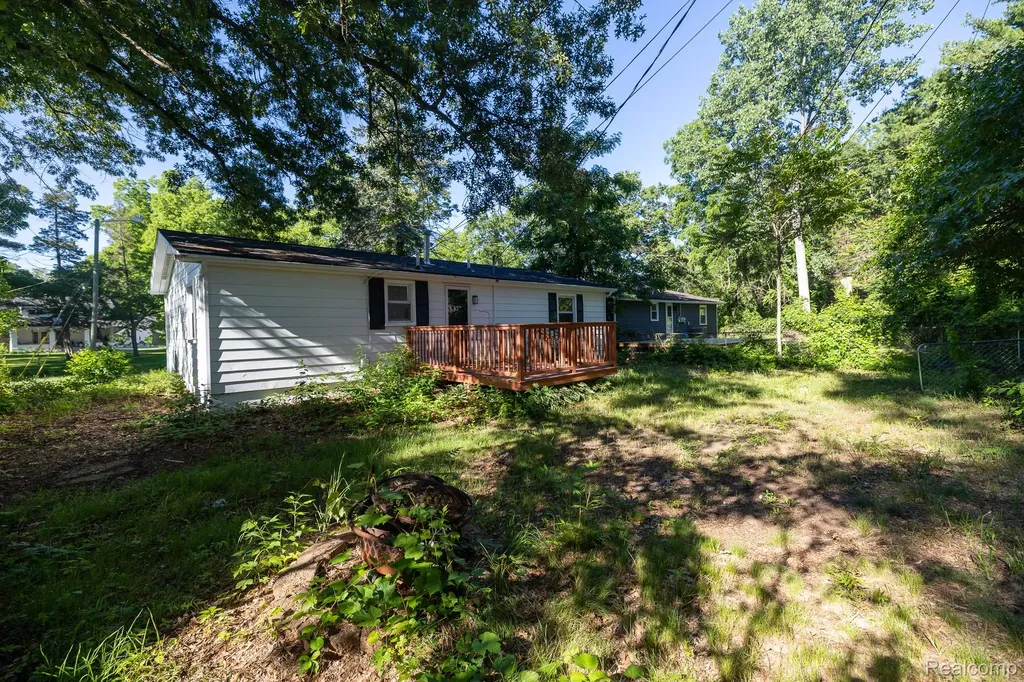 9650 Cooley Lake Road White Lake Charter Township MI 48386