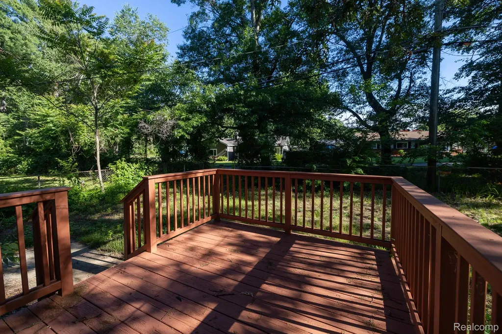 9650 Cooley Lake Road White Lake Charter Township MI 48386