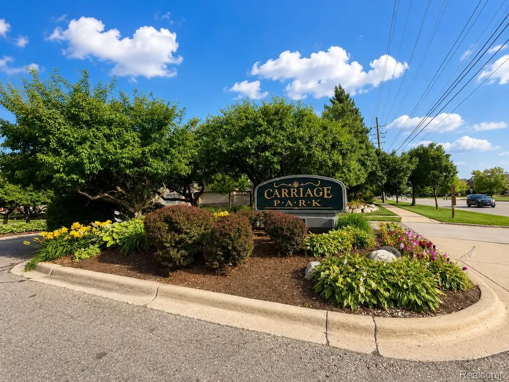 45125 Horseshoe Circle Canton Charter Township MI 48187
