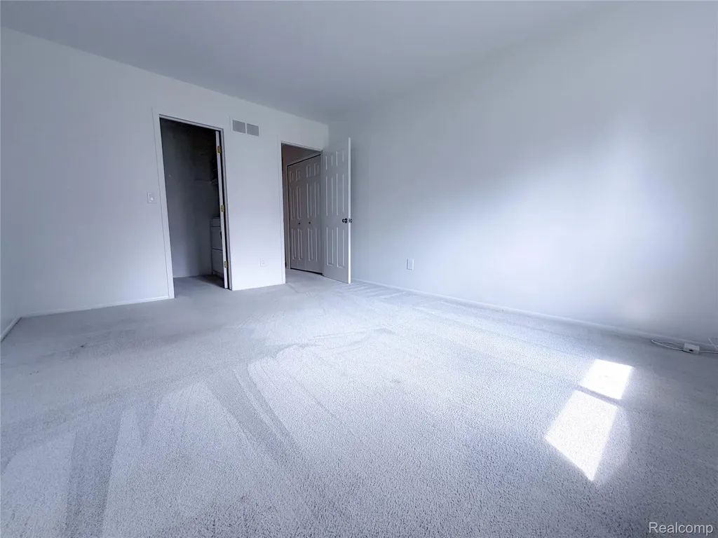 20342 Pine Meadow Drive Clinton Charter Township MI 48036