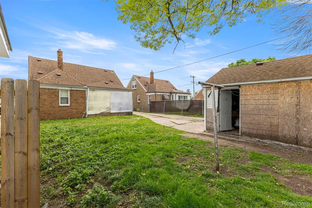 7715 Abington Avenue Detroit City MI 48228