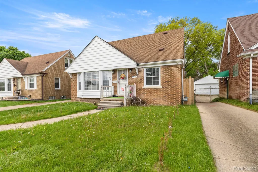 7715 Abington Avenue Detroit City MI 48228