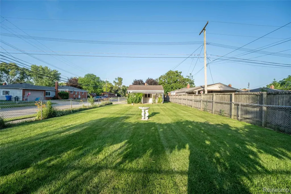 4402 Vassar Street Dearborn Heights City MI 48125
