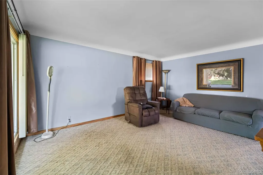 4402 Vassar Street Dearborn Heights City MI 48125