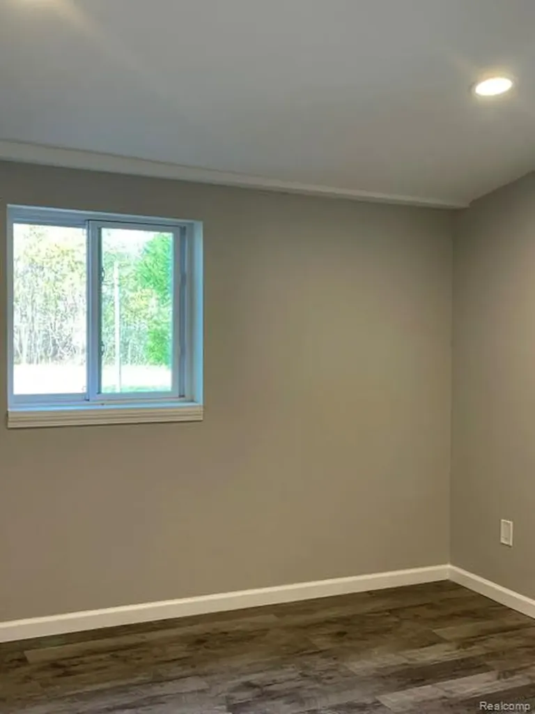 29311 Rockcastle Street Farmington Hills City MI 48336