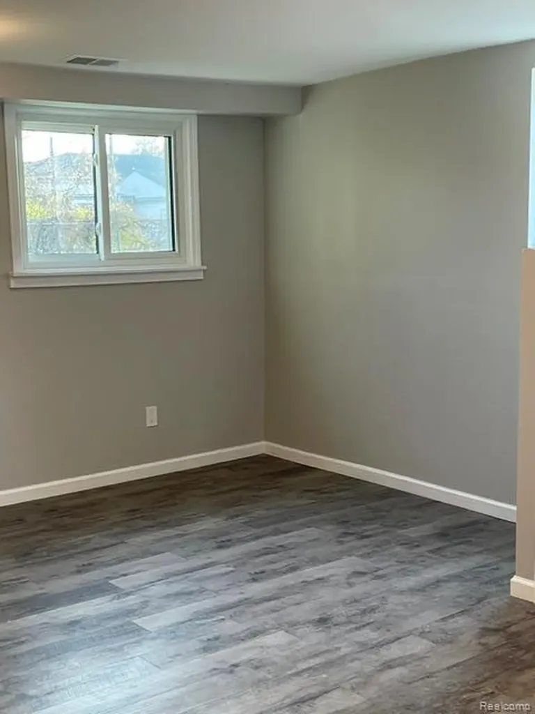 29311 Rockcastle Street Farmington Hills City MI 48336