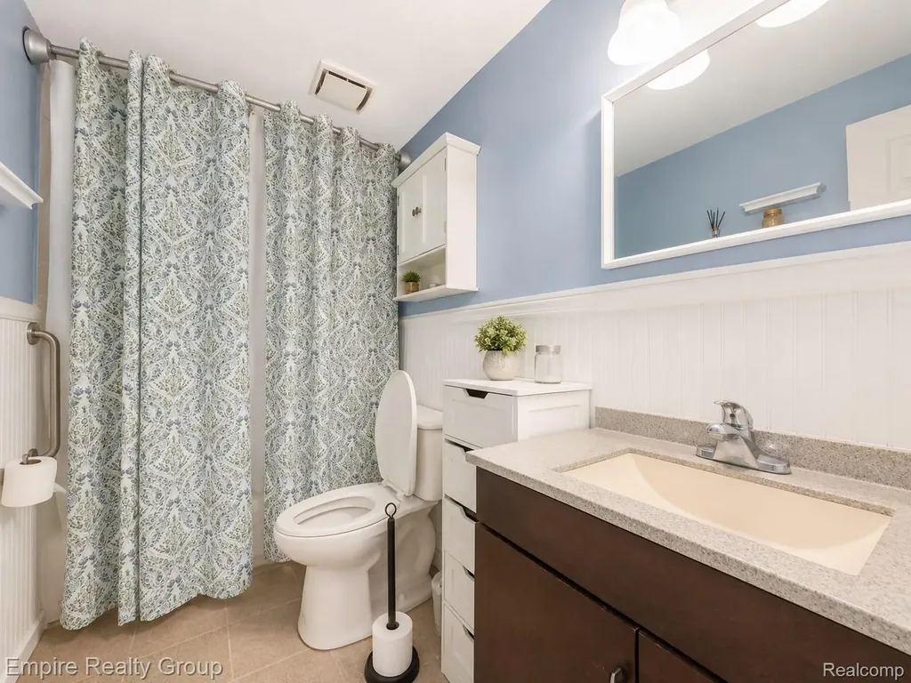 2716 Sinclair Avenue Waterford Charter Township MI 48328