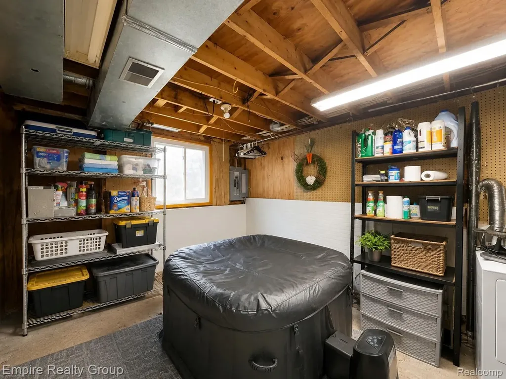 2716 Sinclair Avenue Waterford Charter Township MI 48328