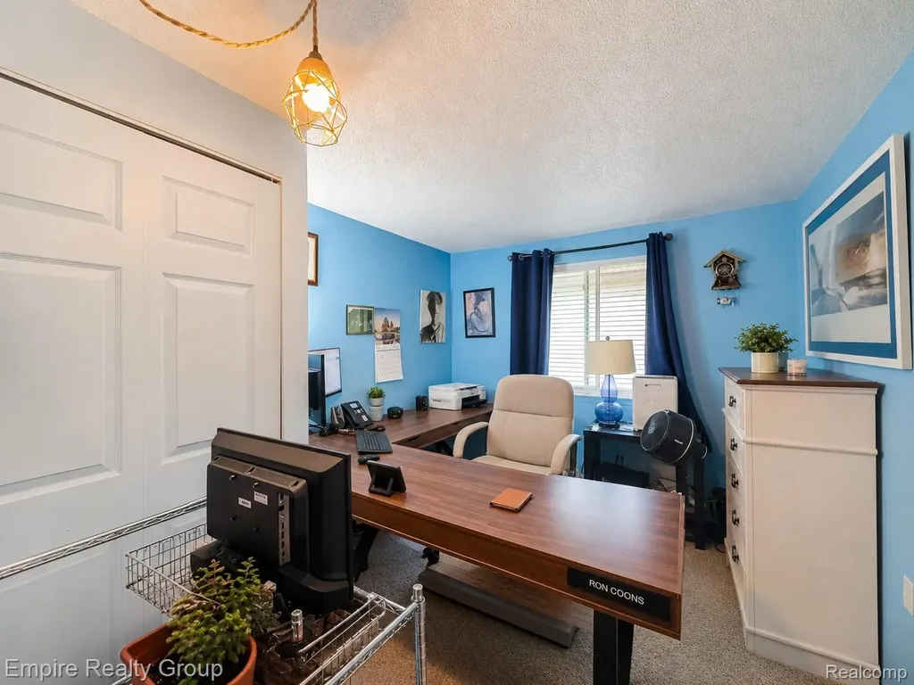 2716 Sinclair Avenue Waterford Charter Township MI 48328
