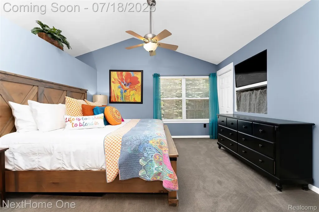 6496 Lake Meadow Drive Waterford Charter Township MI 48327