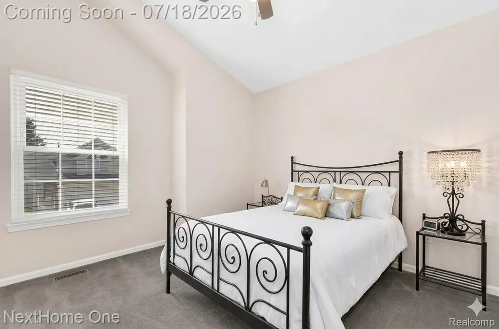 6496 Lake Meadow Drive Waterford Charter Township MI 48327