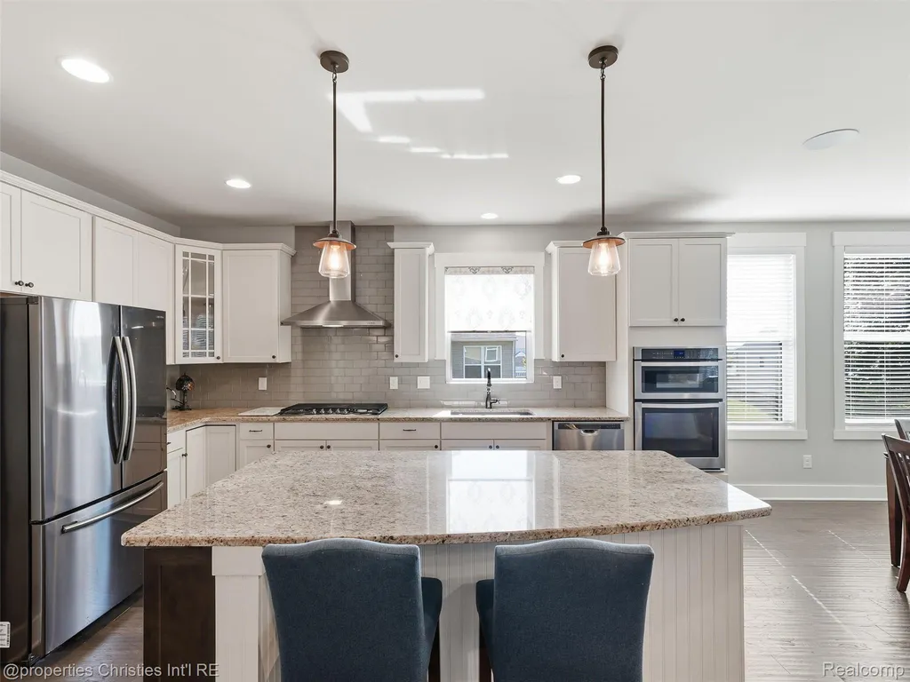 30243 Macintosh Lane Lyon Charter Township MI 48165